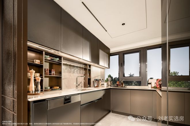 处发布：内环活力场开启外滩时尚新章瓦力棋牌保利外滩启Park77售楼(图22)