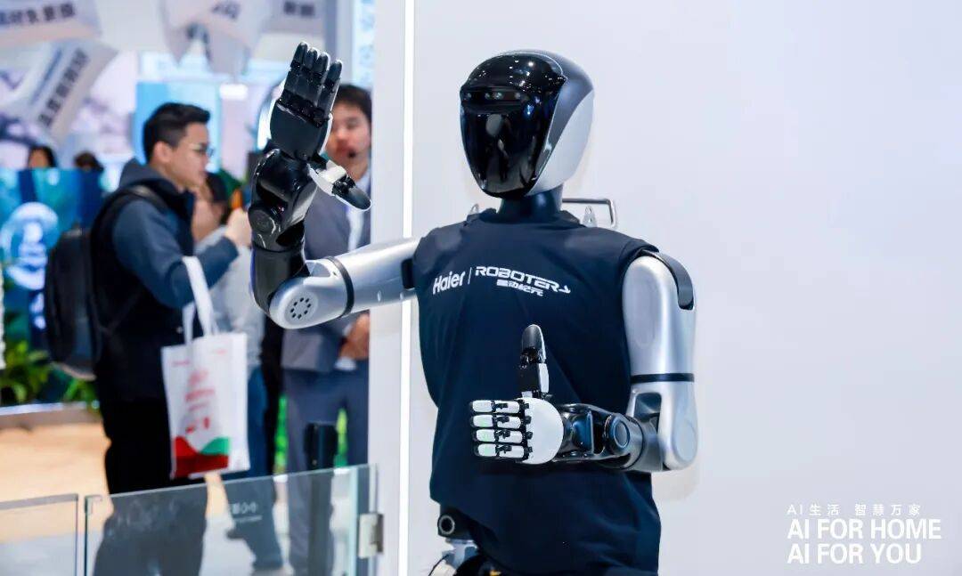 具身化加速“无人家务”从愿景到落地瓦力娱乐棋牌海尔舒海：家电AI化+(图4)